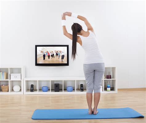 Cómo hacer ejercicio en casa | Estilo de Vida Bienestar | Univision