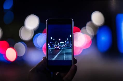 Mobile Phone in Hand 的图像结果