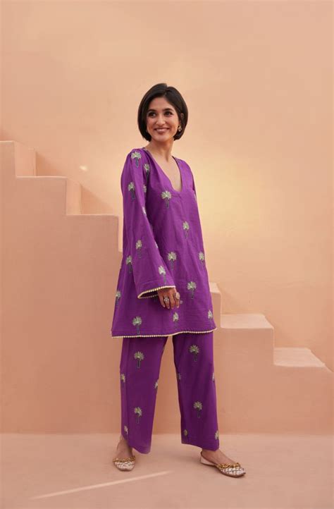 Best Traditional Indian Ethnic Wear In India Online: Gulabo Jaipur