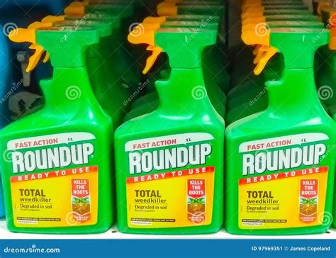 Roundup Weedkiller by Monsanto Editorial Photo - Image of carcinogen ...