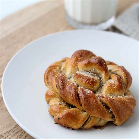 Traditional Swedish Cardamom Buns (Kardemummabullar) | Recipe Cart
