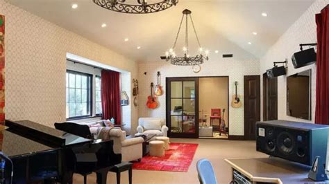 Dwayne ‘The Rock’ Johnson’s real estate empire: Inside his lavish ...