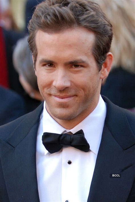 Starry tantrums on flight- The Etimes Photogallery Page 12