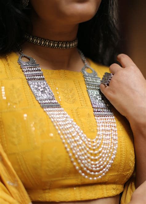 Get Queen's Necklace with Pearls at ₹ 4950 | LBB Shop