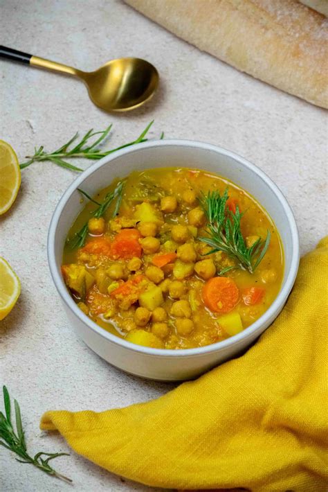 Easy Garbanzo Bean Soup (Chickpea Soup Recipe) : Jawns I Cooked