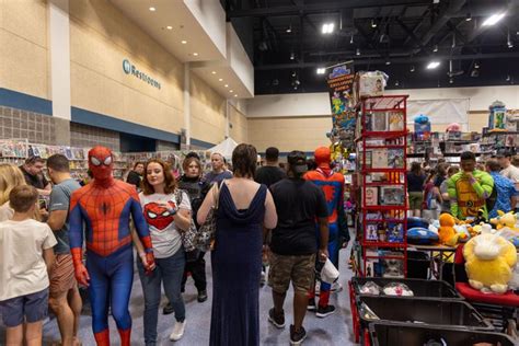 Photo Gallery: Soda City Comic Con kicks off with costumes, games and ...