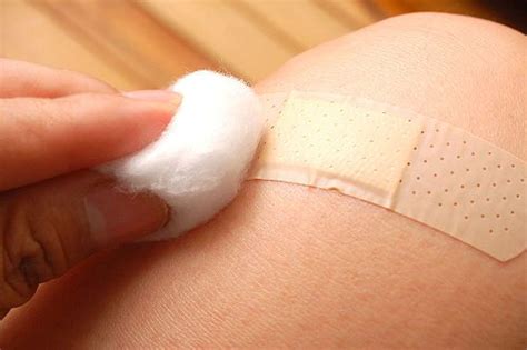 Remove a Band Aid | Band aid, How to remove, Good to know