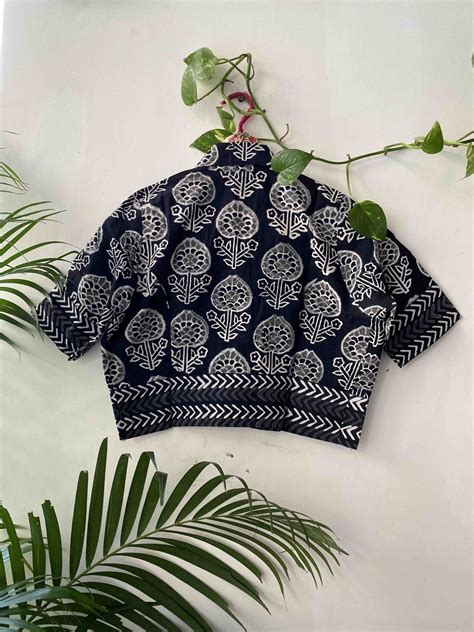 BLACK & WHITE COTTON BLOCK PRINT BLOUSE