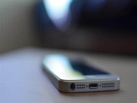 Having access to smartphones empower women in less developed countries ...