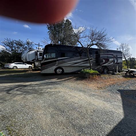 Lake Amador Resort Camping | Ione, California