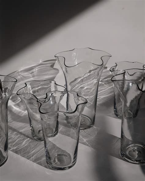 nami-nami glass vase - 2 size | keine. online shop