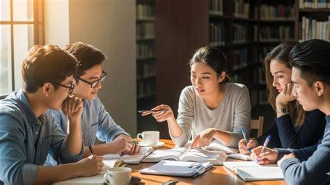 Duolingo Describe Image with Sample Answers