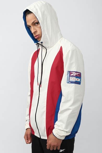 Reebok India Official | Reebok Men Jackets Online at reebok.abfrl.in ...