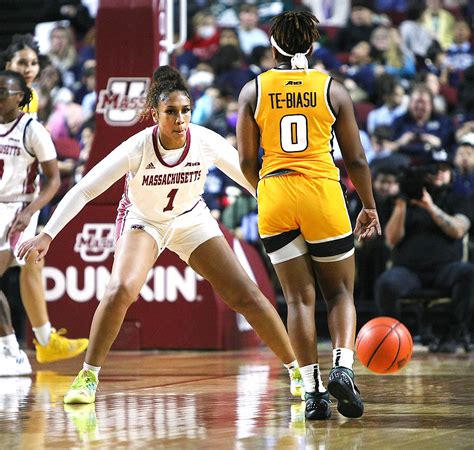 UMass Women's Basketball vs VCU 1/26/23 - masslive.com