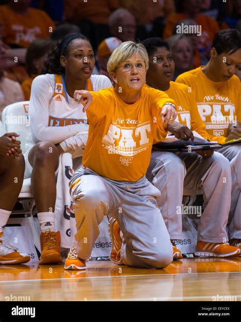 January 22, 2015: head coach Holly Warlick of the Tennessee Lady ...