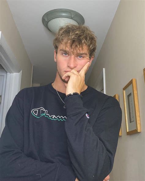 Joe Mele - Age, Height, Net Worth, Girlfriend, Bio, Facts, Wiki