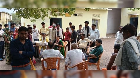 Food Poison Case : मृत्यु भोज का खाना खाकर 100 से ज्यादा ग्रामीण बीमार ...