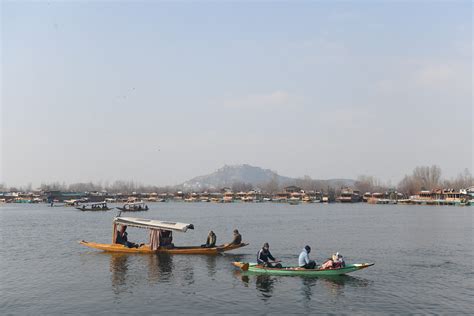 Fresh Spell Of Rain, Snow Likely In Kashmir; Night Temperatures Stay ...