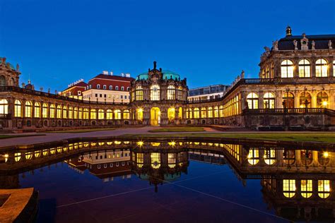 https://www.skd.museum/fileadmin/_processed_/c/3/csm_6.4.2_Zwinger_bei_Nacht_x_82ce378119.jpg