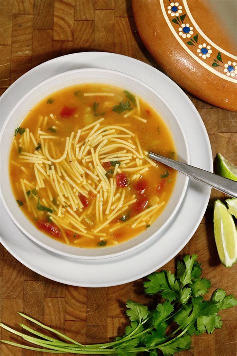 Sopa de Fideo (Mexican Noodle Soup) | Fideo soup recipe, Vegan instant ...