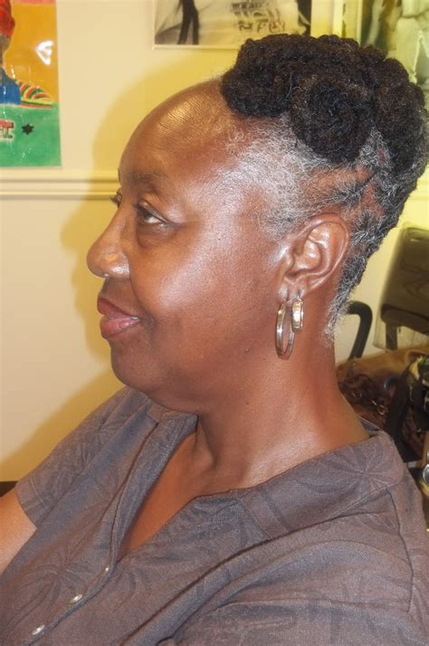 Loc Updo Tutorial 的图像结果