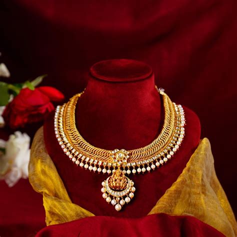 Jalebi Necklace with Floral and Laxmi Motif – Krishna Jewellers Pearls ...