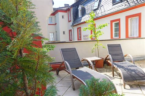 AM SCHLOSS BIEBRICH (Wiesbaden) - Hotel Reviews, Photos, Rate ...