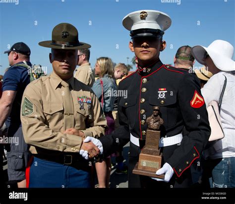 USMC Graduation 的图像结果