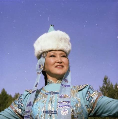 Фото "Бурятский государственный ансамбль песни и танца «Байкал»", 1980 ...