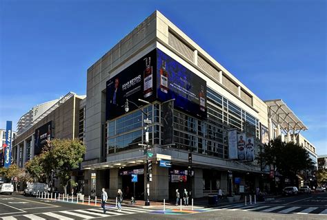 File:Capital One Arena - Washington, D.C.jpg - Wikipedia