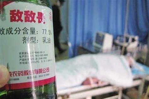 群众喝农药游客自杀，丽江警方一天阻止两起自杀