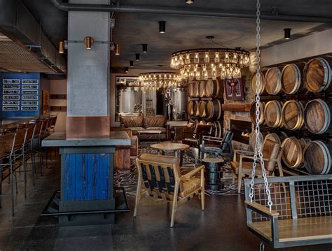 Samuel Adams Cincinnati Taproom by Bergmeyer - Architizer