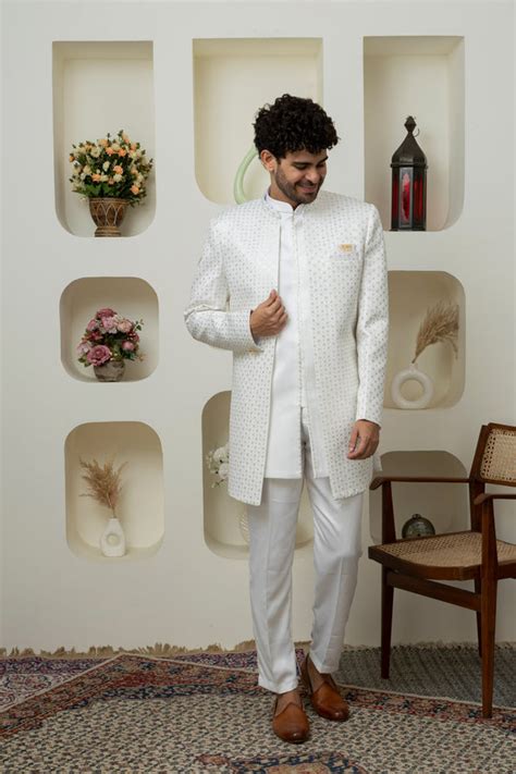 Buy Designer Sherwanis and Wedding Wear for Men | Dulha Ghar