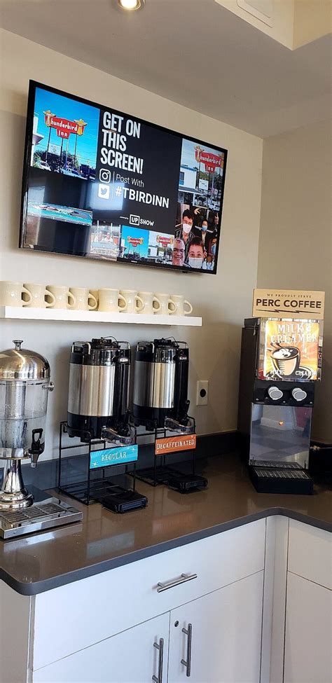 THE THUNDERBIRD INN (Savannah) - Hotel Reviews, Photos, Rate Comparison ...