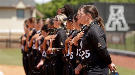 Gianna Mancha - Softball 2022 - UCF Athletics - Official Athletics Website