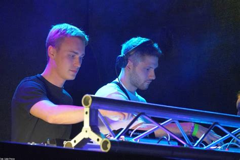 Dream Techno 的图像结果