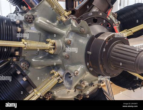 Piston Engine 的图像结果