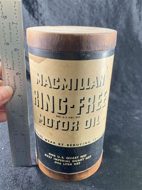 At Auction: Antique Cardboard Motor Oil Quart