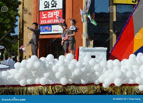 Balloon Float Los Angeles Korea Festival Parade 2015 Editorial Stock ...