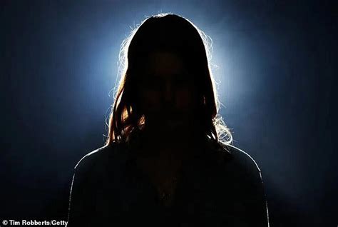 All living things emit a ghostly GLOW that vanishes when we die ...