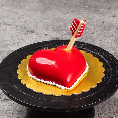 Strawberry Heart Shaped Cake – Hot Breads