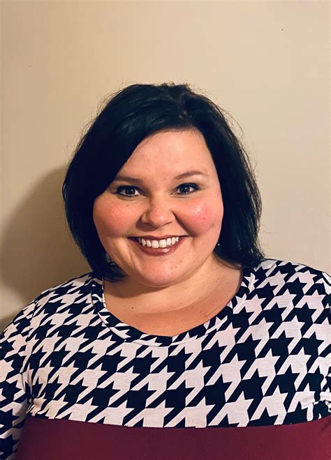 Krystal Davis's Instagram, Twitter & Facebook on IDCrawl