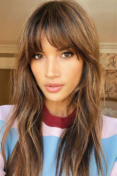 47 Fringe Hairstyles From Side-Swept Bangs To Choppy | Glamour UK