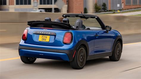 Mini Cooper Review 2025 | Top Gear