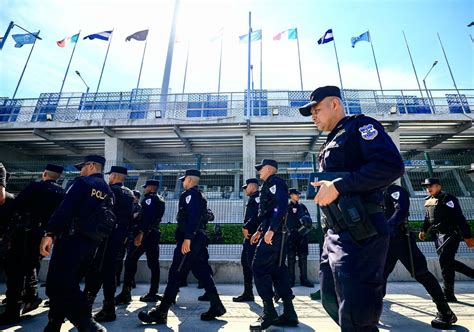 Autoridades garantizan seguridad para el partido de El Salvador vs ...
