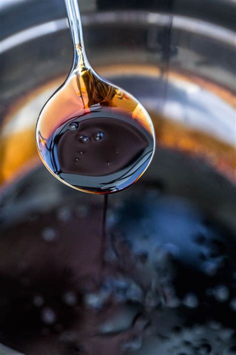 How to Make Homemade Balsamic Glaze. Recipe [Video] - Sweet and Savory ...