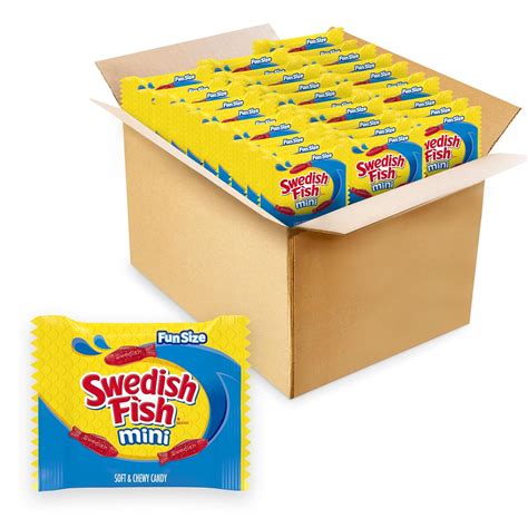 Amazon.com : SWEDISH FISH Mini Soft & Chewy Candy, Bulk Candy, 140 ...