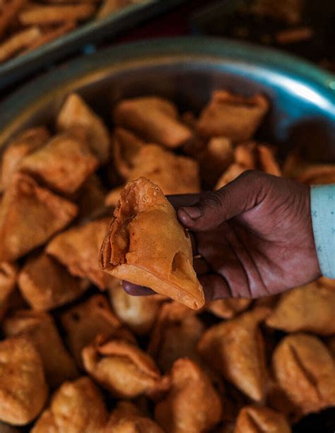 Meet The Heritage Storyteller Who Is Putting Lucknow Back On The Map ...