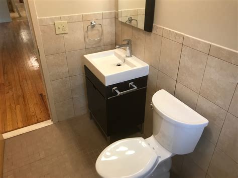 Basement Bath 的图像结果