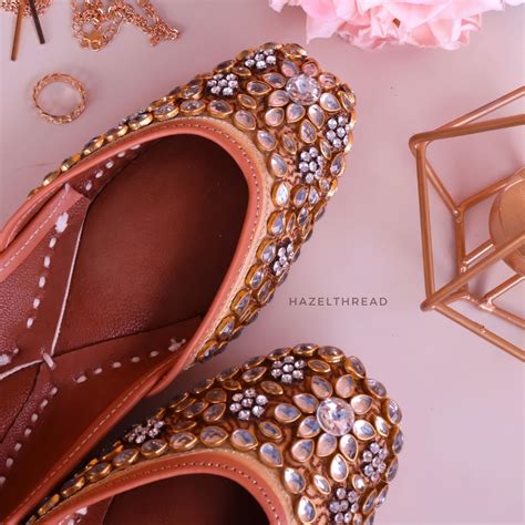 Surma Kundan Juttis – HazelThread